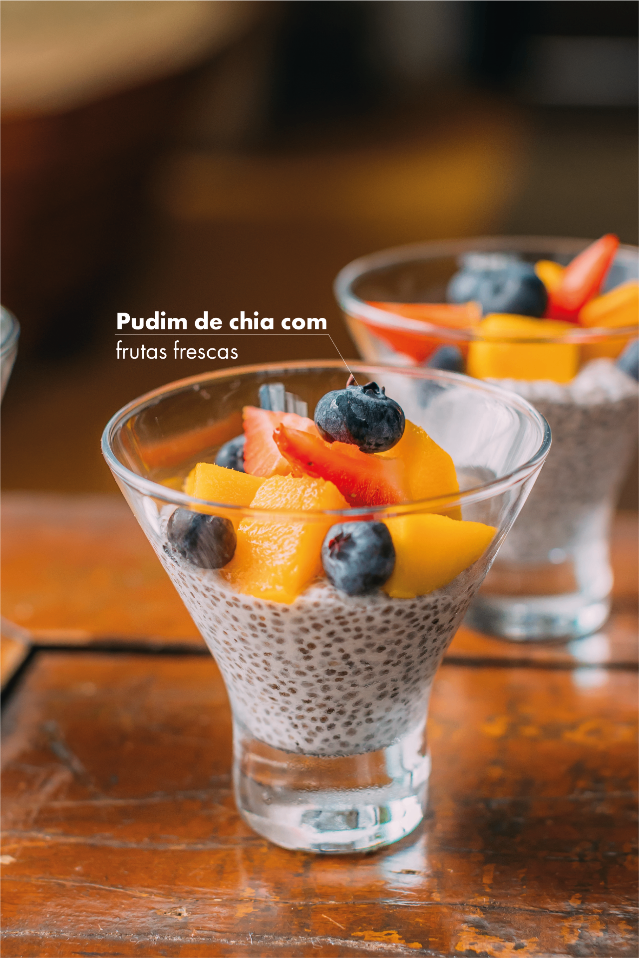 Pudim de chia com frutas frescas